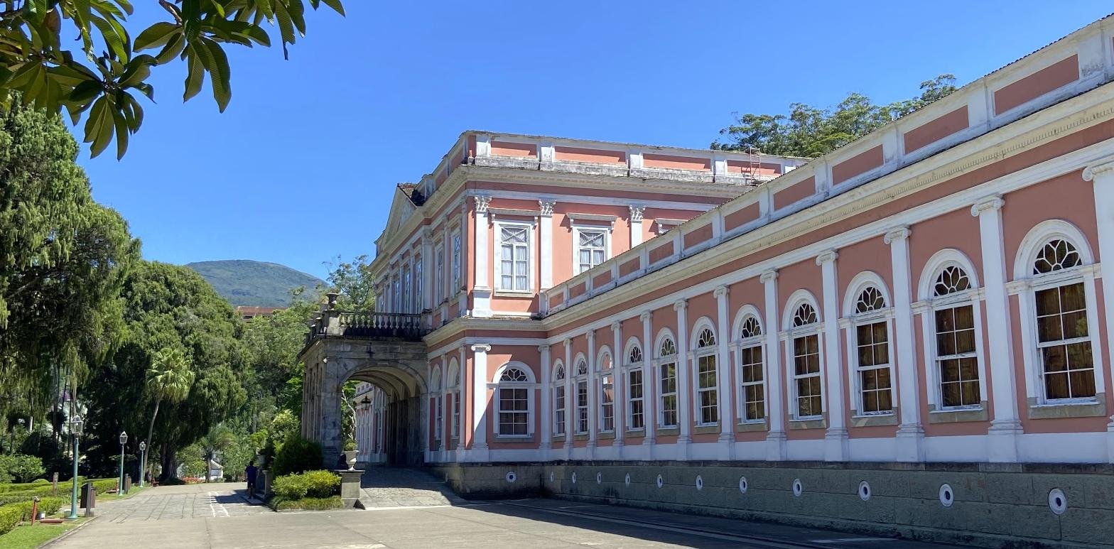 Fachada do Museu Imperial de Petrópolis, antigo palácio de verão de Dom Pedro II